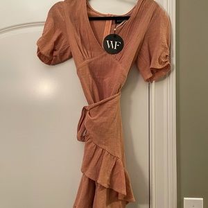 White fox boutique perfect spring dress!